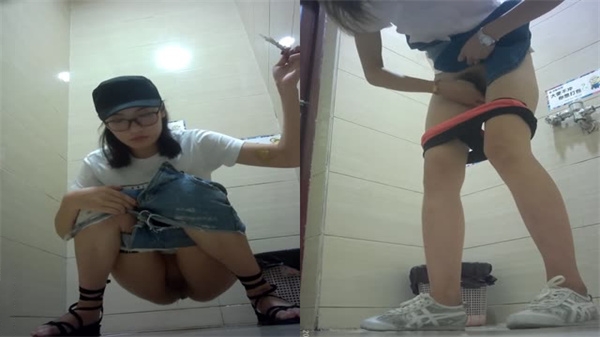 公共场所女厕偷拍!极品白虎蹲姿大放送