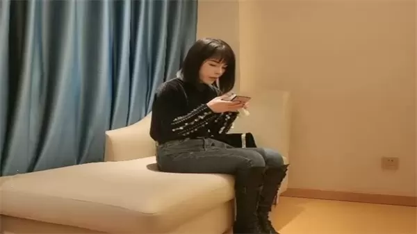 超新星崛起：探花猛男独战3000系列高端纯欲嫩模，甜妹轮流跪舔侍奉