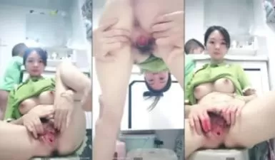 【母乳人妻逆天操作】宝宝熟睡婆婆背后揉弄蜜穴❤️真空居家服大秀水嫩美乳✨欲火难耐竟当众自慰