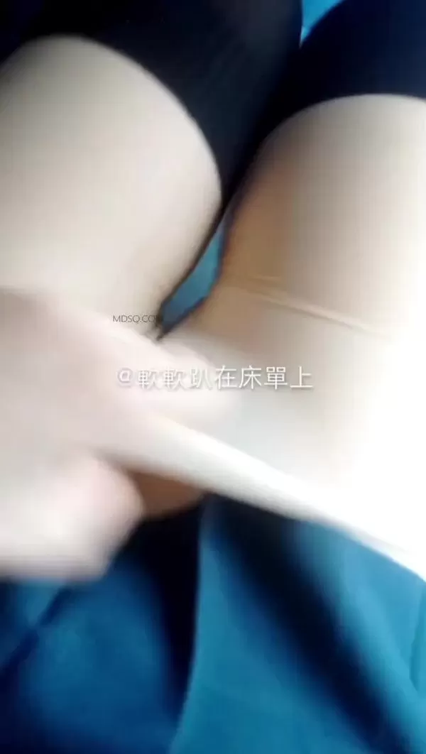 福利姬@铃木美咲 – 公车系列 (1)自拍