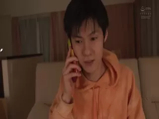 [CAWD-210]彼女が社員研修で不在中、ずっと忘れられなかった初恋の元カ第01集