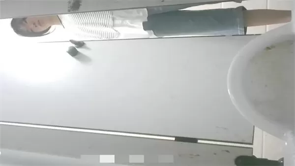 厕所偷拍刺激新作流出！全视角诱惑最新流出——后3