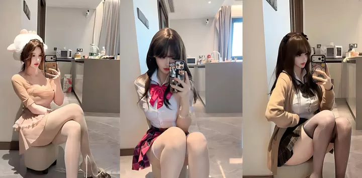 抖音50万粉网红【你不就是那个】榜一专属福利，美腿大开道具猛插，纤手掰逼粉穴完美展示土豪视角全程直击