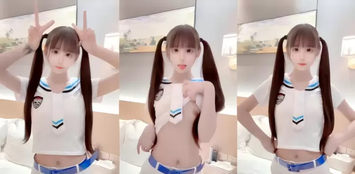 推特双马尾萝莉【小雯宝宝】穿着海军水手服，化身趣味小猫咪，吐舌口交，展示粉嫩美乳，令人驯服感大增
