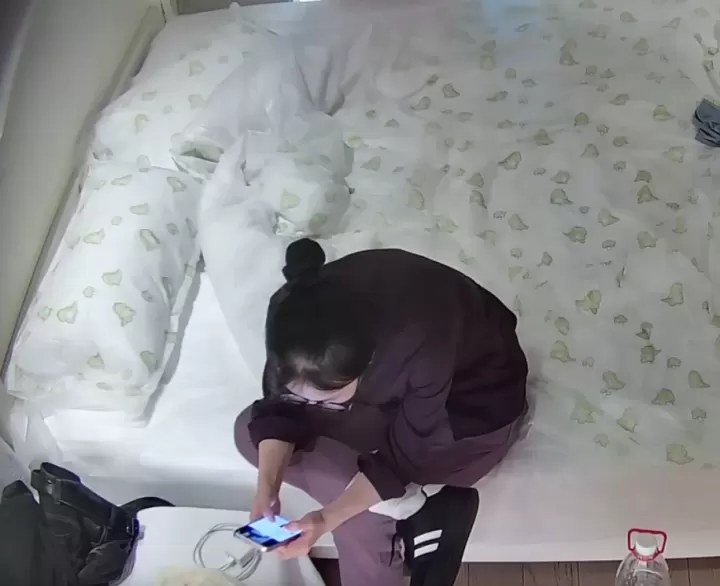 情趣酒店 7-1 眼镜清纯小女友 小穴超粉 清晰露出 超极品